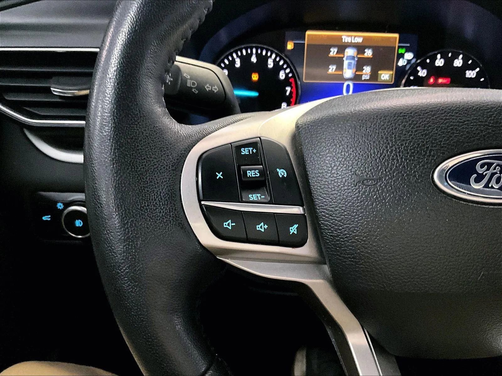 Certified 2023 Ford Explorer XLT w/ Equipment Group 202A image 17