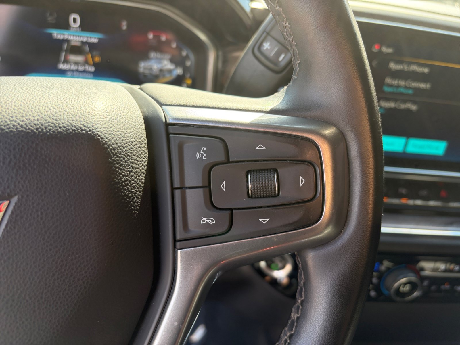 Used 2024 Chevrolet Silverado 3500 LTZ w/ LTZ Plus Package AWD/4WD image 11