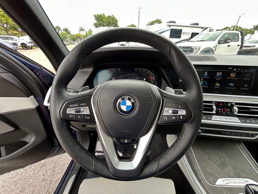 Used 2023 BMW X5 xDrive40i w/ Premium Package AWD/4WD image 16