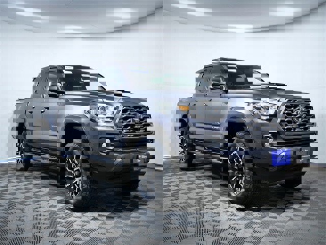 Used 2020 Toyota Tacoma TRD Sport image 5