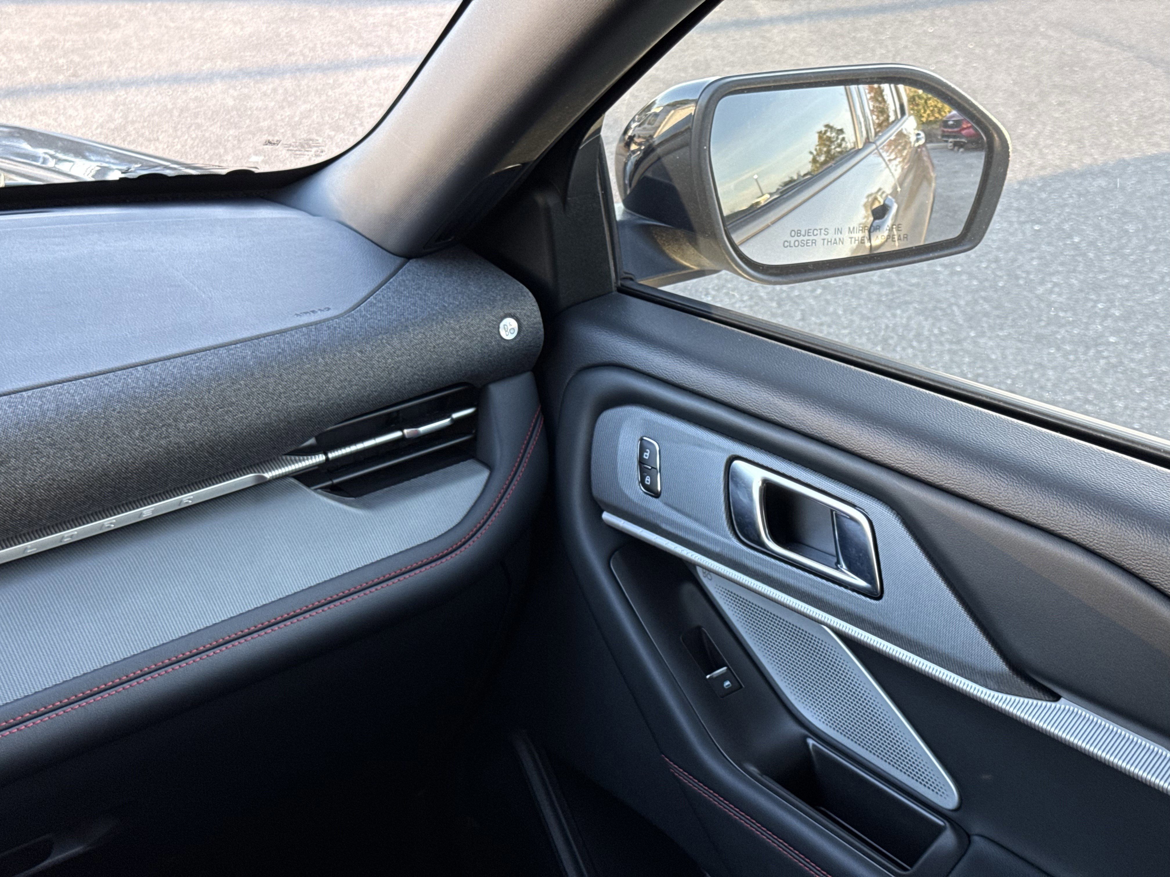 Certified 2025 Ford Explorer ST w/ Sun And Sound Package image 19