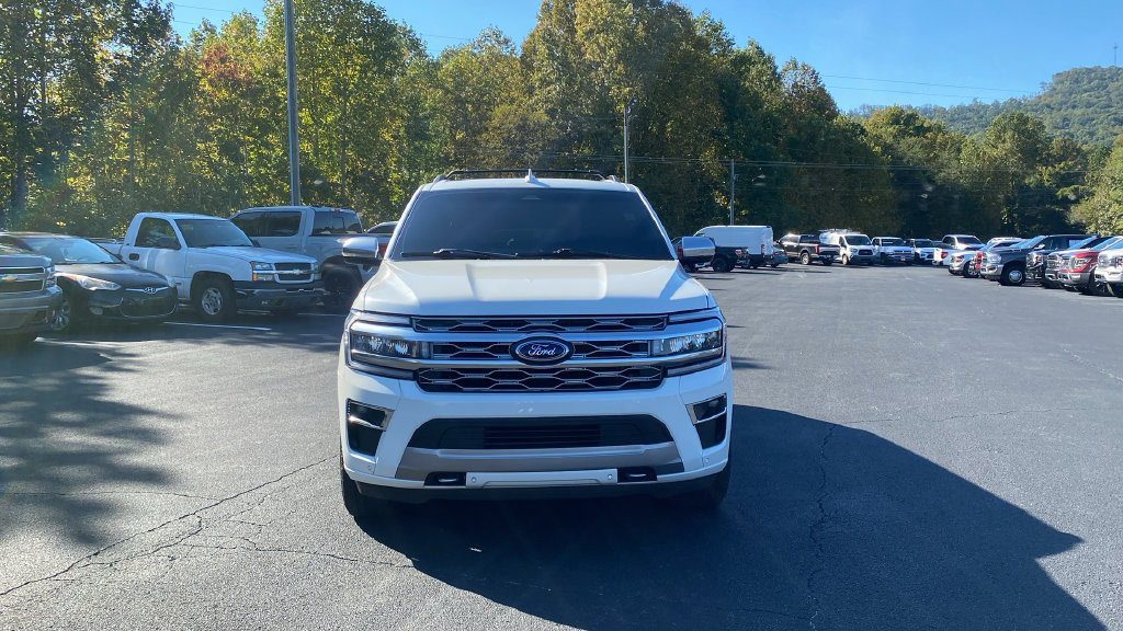 Certified 2024 Ford Expedition Platinum AWD/4WD image 2
