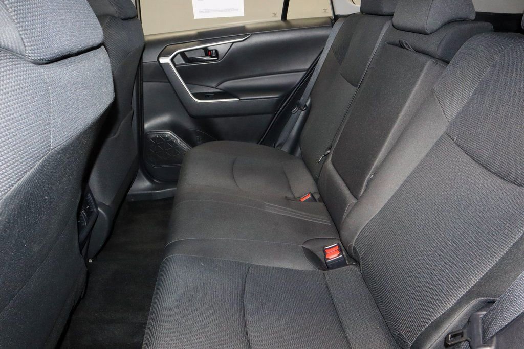 Used 2024 Toyota RAV4 LE image 21