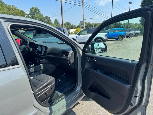 Used 2024 Dodge Durango GT AWD/4WD image 16