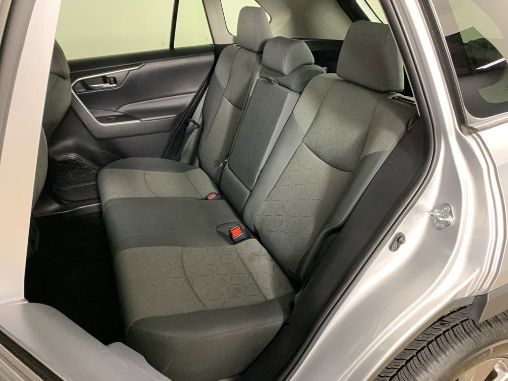 Used 2022 Toyota RAV4 XLE w/ Convenience Package AWD/4WD image 31