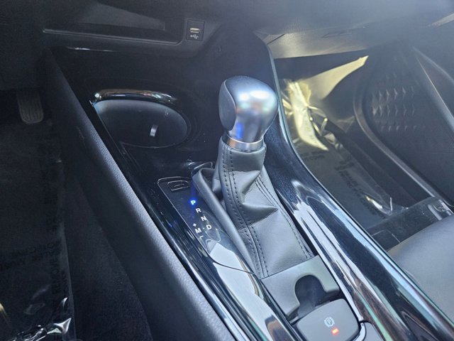 Used 2021 Toyota C-HR Limited image 11