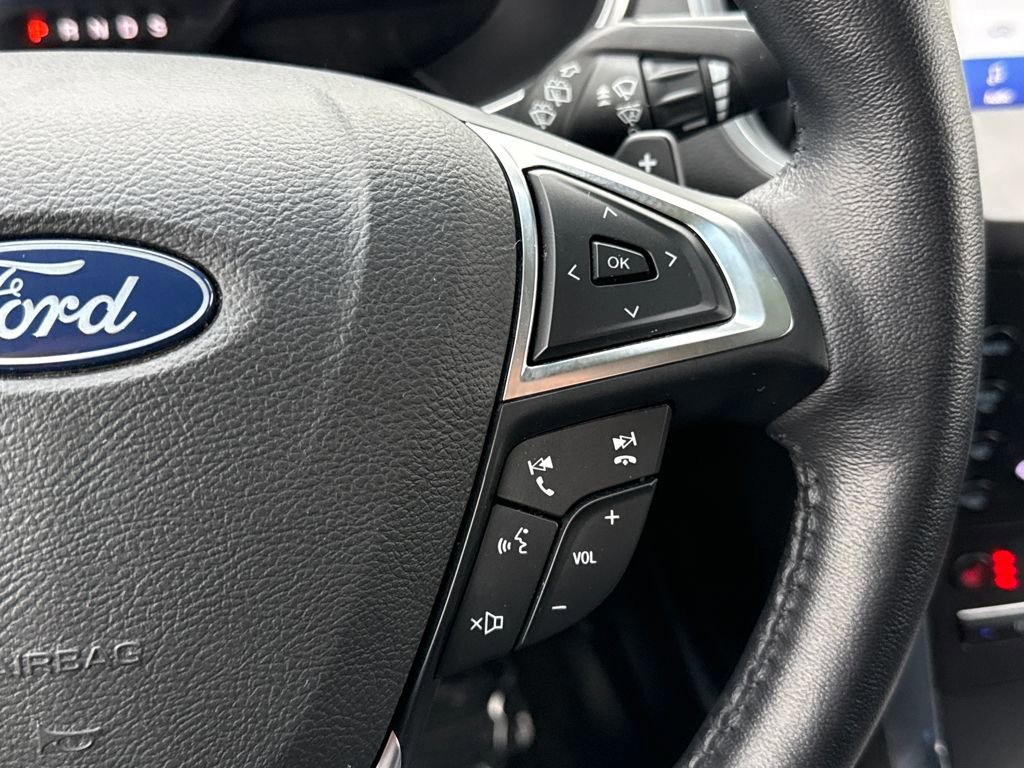 Certified 2020 Ford Edge Titanium w/ Class II Trailer Tow Package image 19