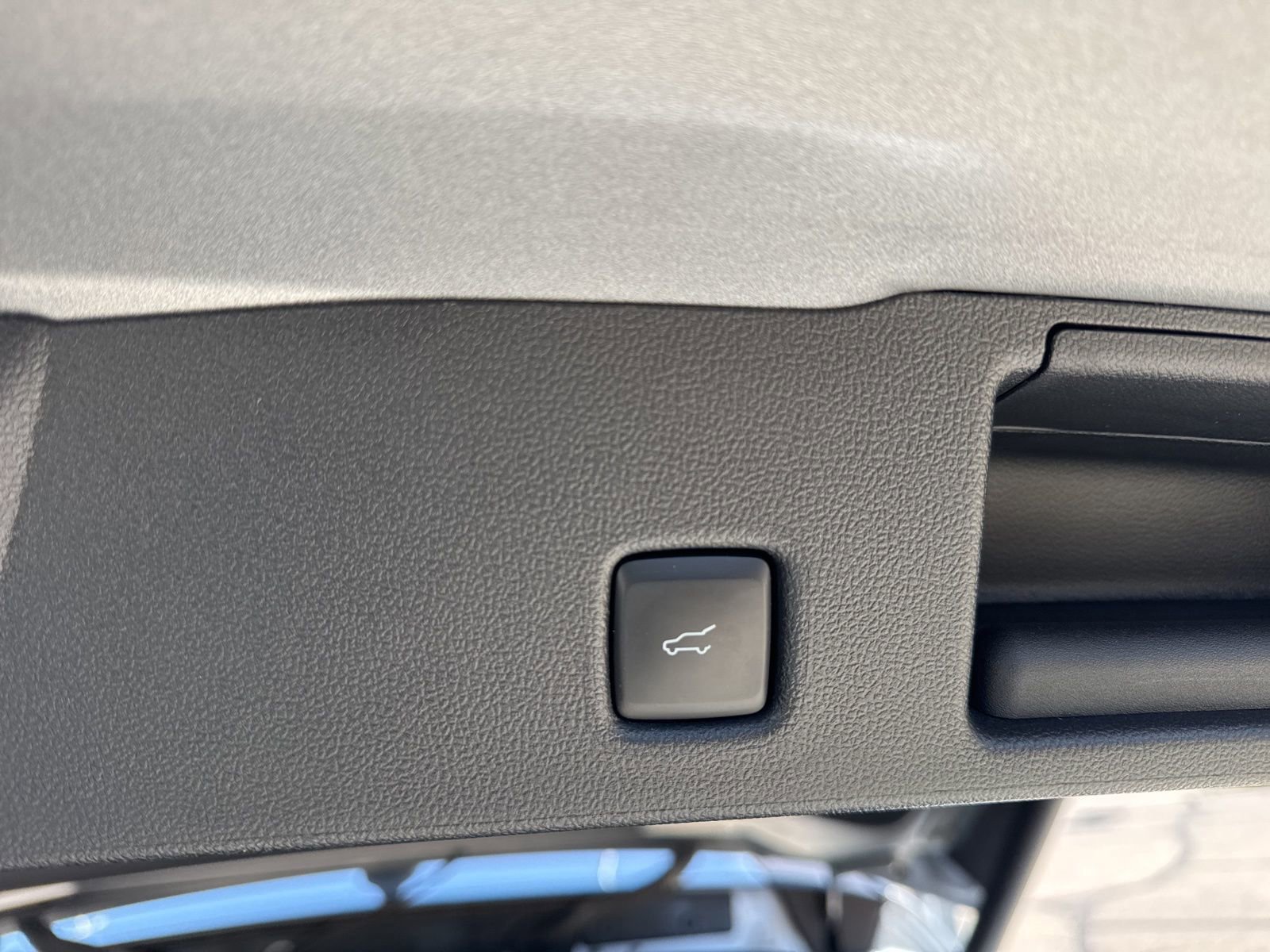 Certified 2024 Ford Escape ST-Line w/ Tech Pack #1 image 38