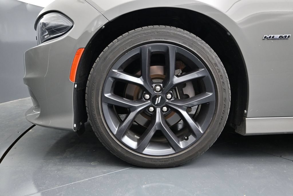 Used 2019 Dodge Charger R/T w/ Plus Group RWD image 16