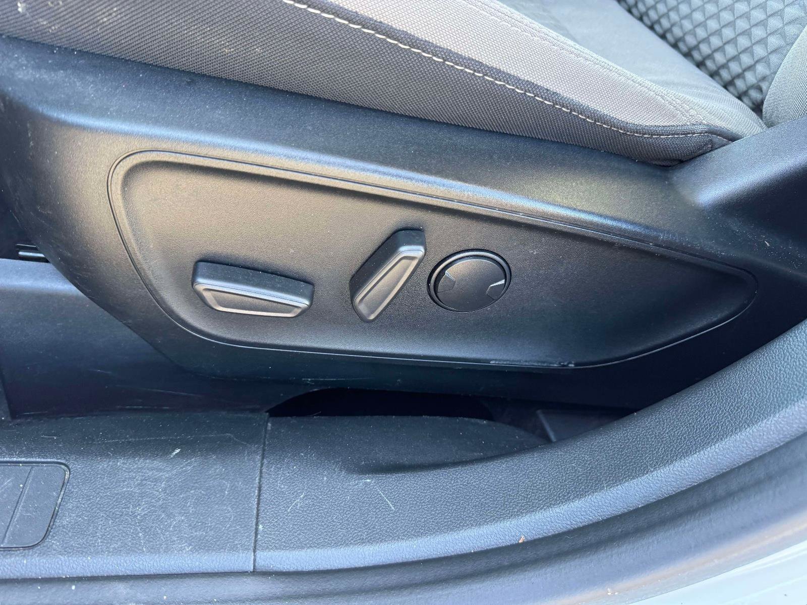 Certified 2021 Ford Escape SE w/ Convenience Package image 17