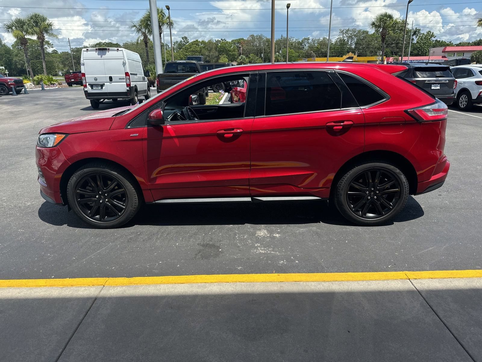 Certified 2022 Ford Edge ST-Line AWD/4WD image 7
