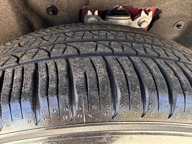 Certified 2023 Ford Explorer XLT w/ Equipment Group 202A RWD image 28