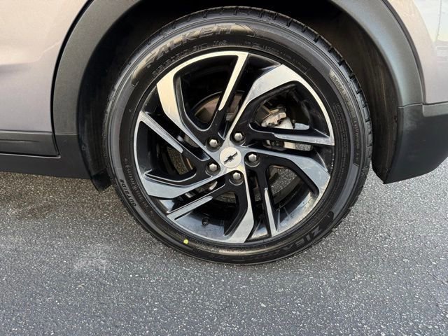 Used 2023 Chevrolet Bolt LT w/ Infotainment Package image 10