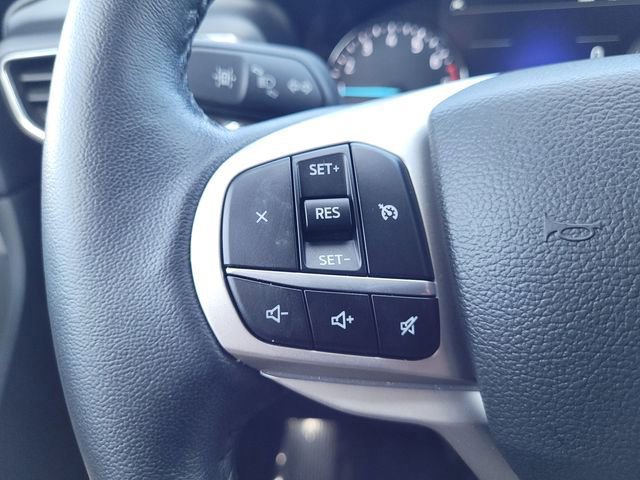 Certified 2022 Ford Explorer XLT w/ Equipment Group 202A image 24