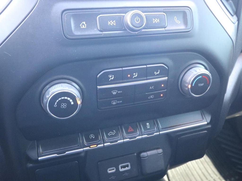 Used 2022 Chevrolet Silverado 1500 Custom image 20