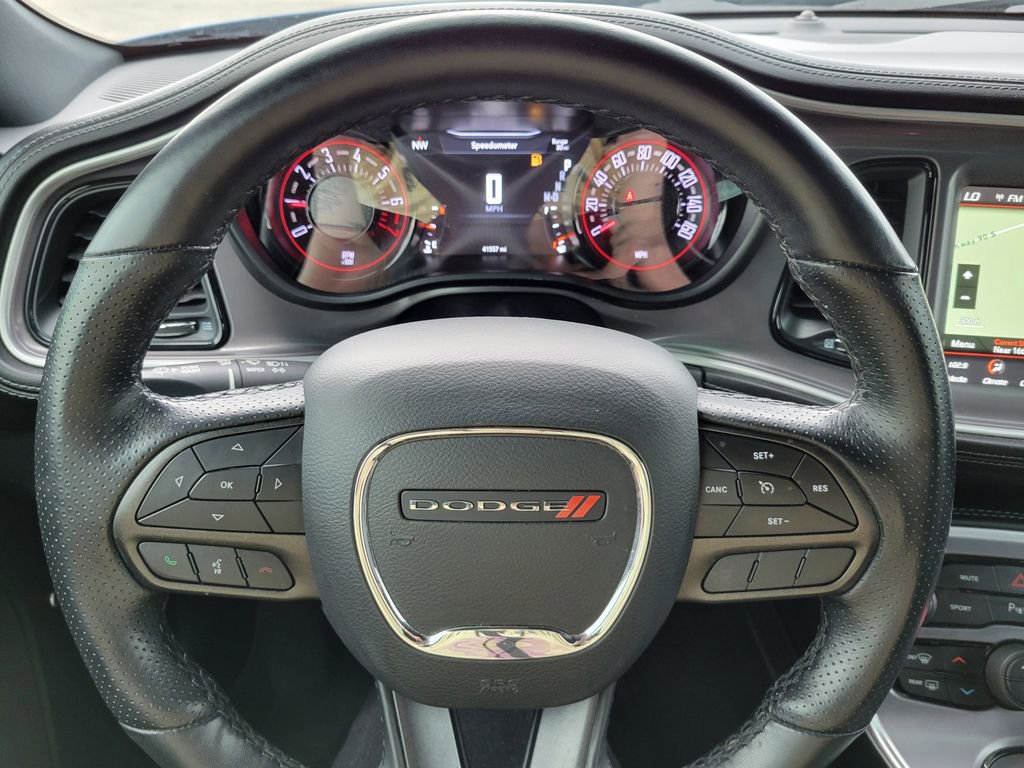 Used 2022 Dodge Challenger SXT w/ Plus Package image 27