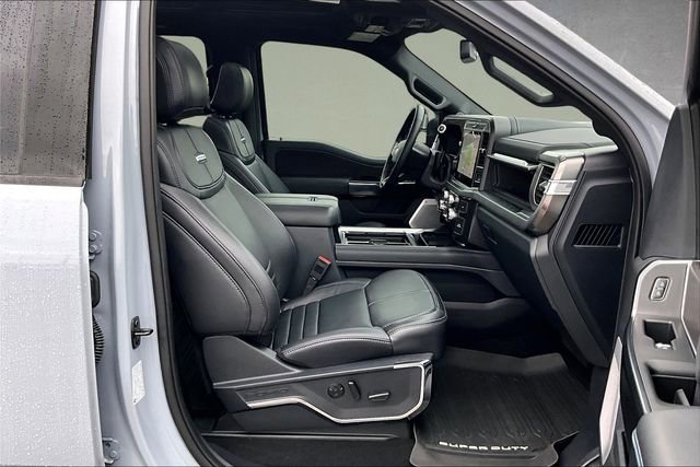 Certified 2025 Ford F250 Platinum w/ FX4 Off-Road Package image 7