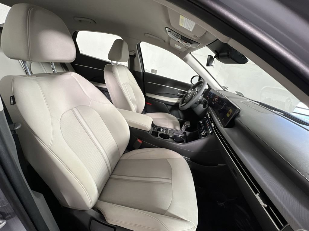 Used 2025 Hyundai Sonata SE image 25