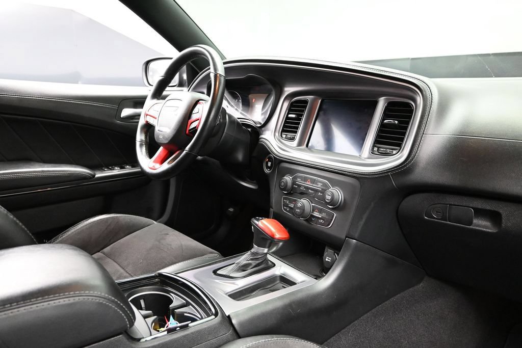 Used 2019 Dodge Charger R/T w/ Plus Group RWD image 14