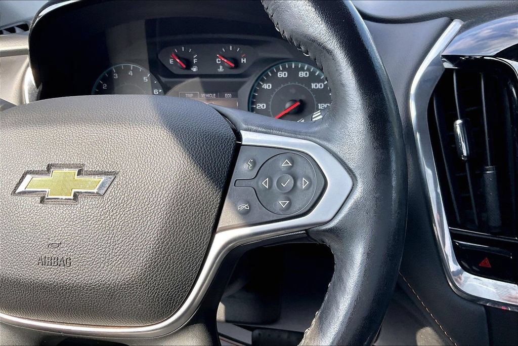 Used 2020 Chevrolet Traverse LT FWD image 19