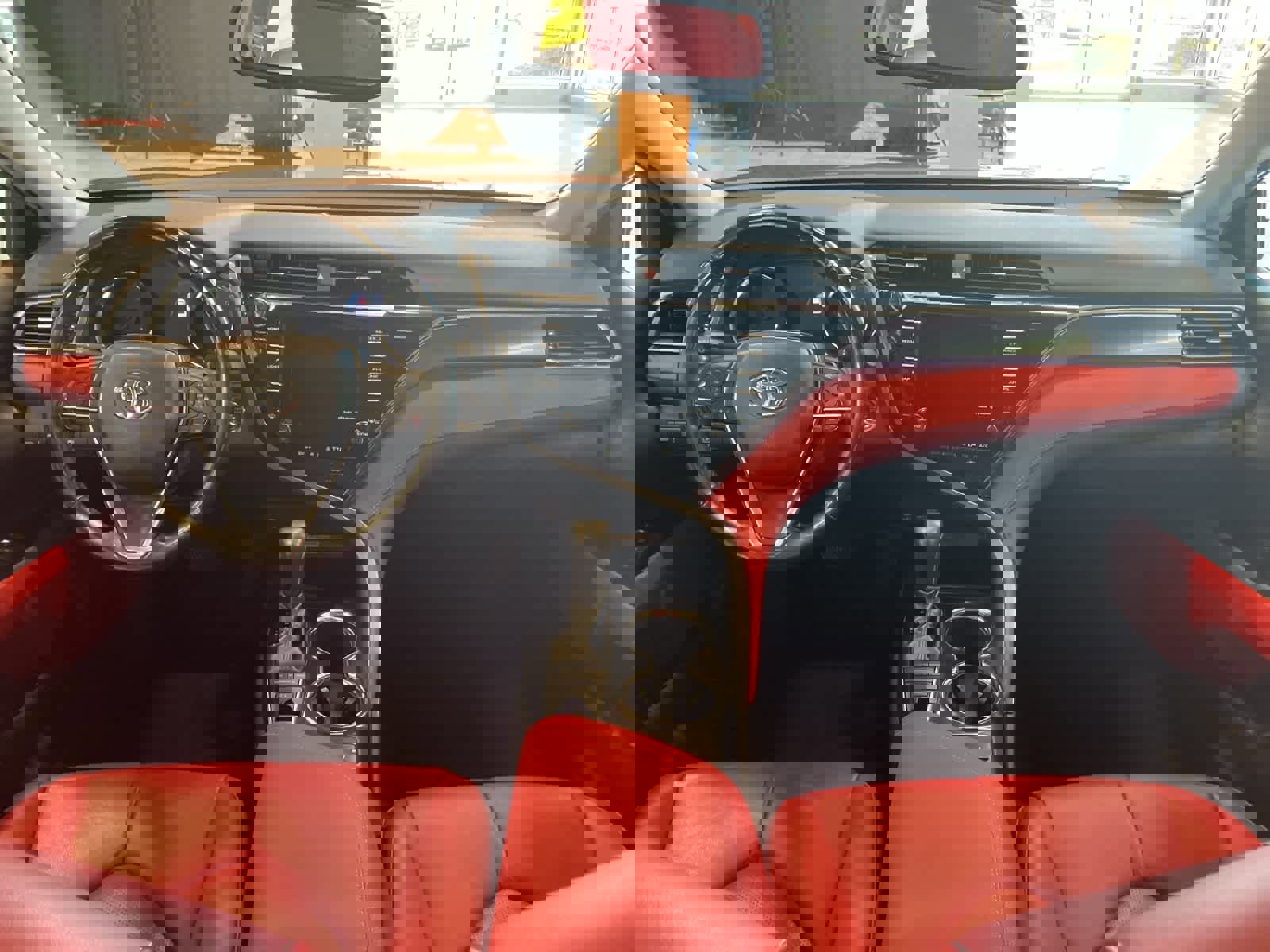 Used 2019 Toyota Camry XSE image 25