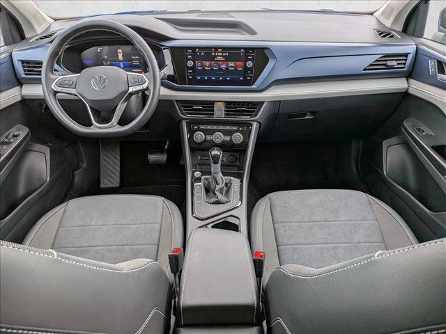 Used 2024 Volkswagen Taos SE w/ Panoramic Sunroof Package FWD image 19