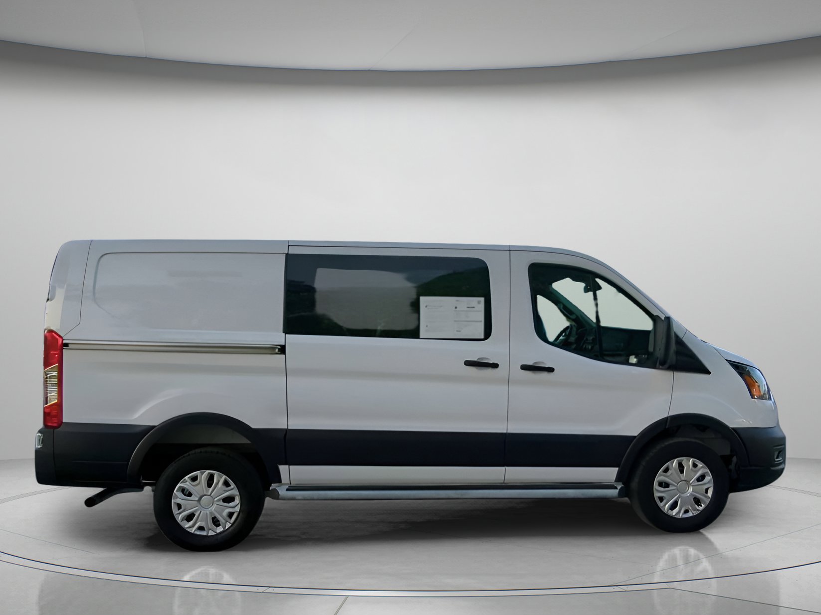 Certified 2025 Ford Transit 250 Low Roof w/ Exterior Upgrade Package RWD image 32