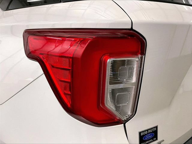 Certified 2021 Ford Explorer XLT w/ Equipment Group 202A AWD/4WD image 29