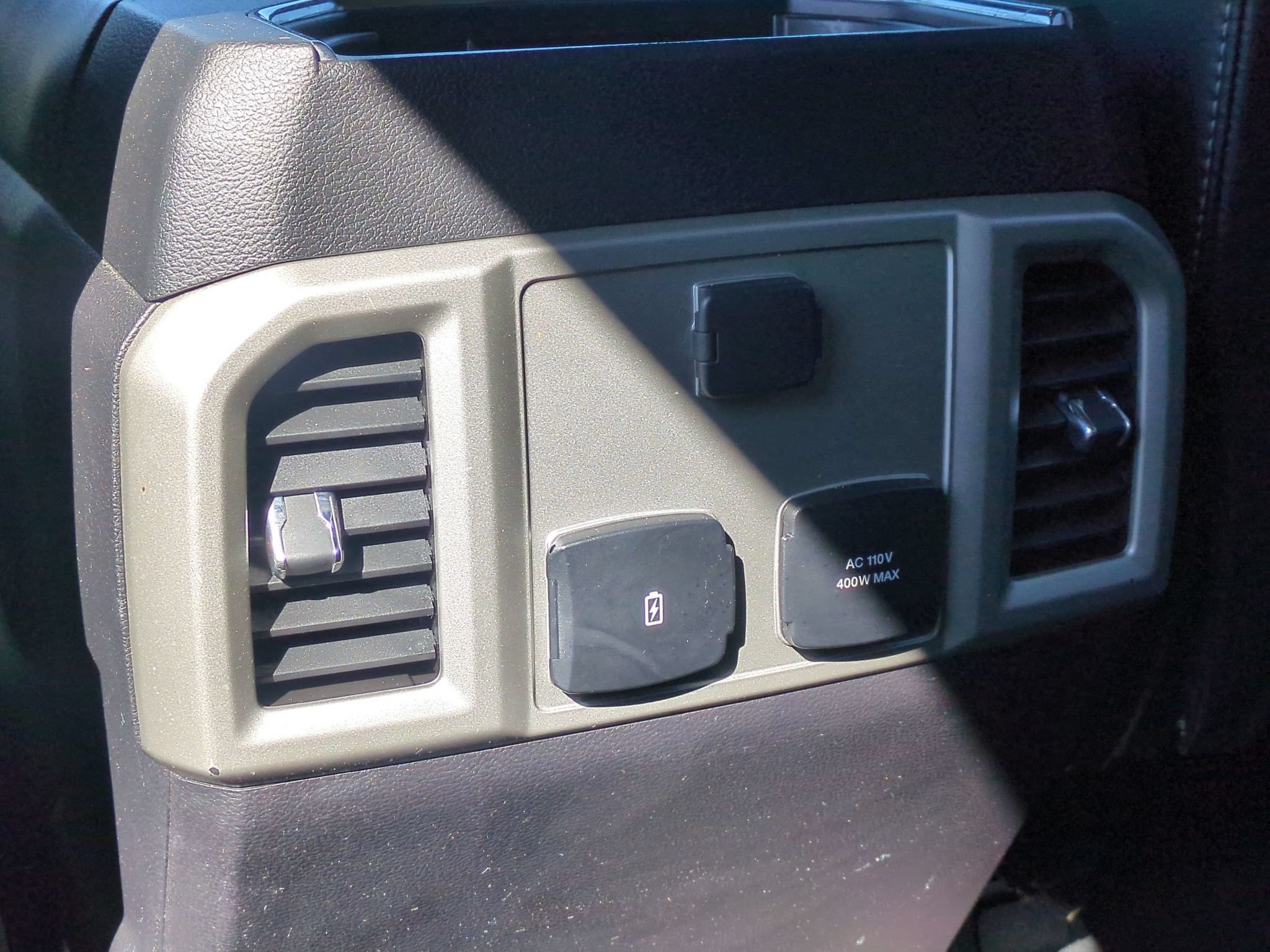Certified 2019 Ford F150 Lariat RWD image 27