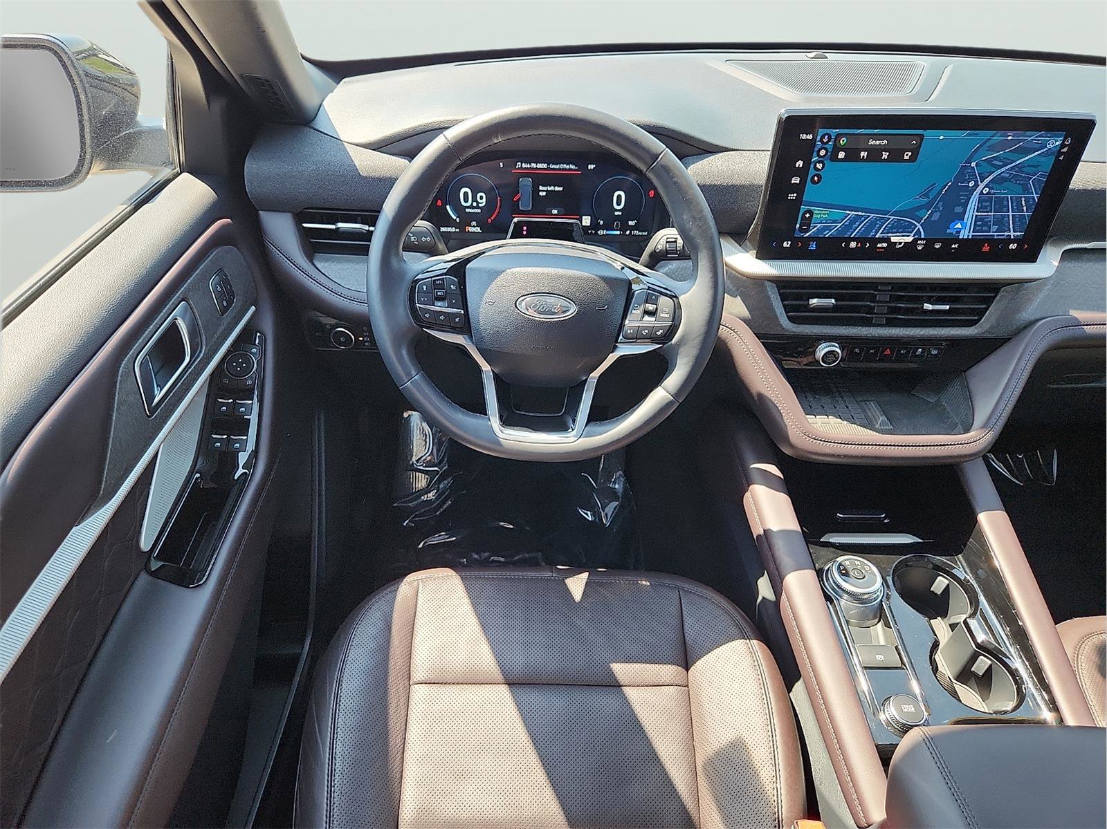 Certified 2025 Ford Explorer Platinum w/ LUX Leather Package AWD/4WD image 9