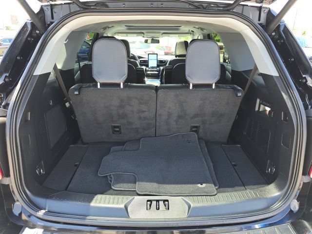 Certified 2023 Ford Explorer Limited w/ Limited Technology Package AWD/4WD image 17