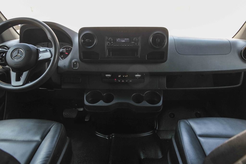 Used 2024 Mercedes-Benz Sprinter 2500 image 13