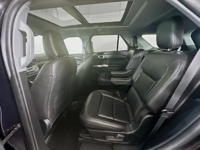 Certified 2023 Ford Explorer XLT w/ Equipment Group 202A AWD/4WD image 32