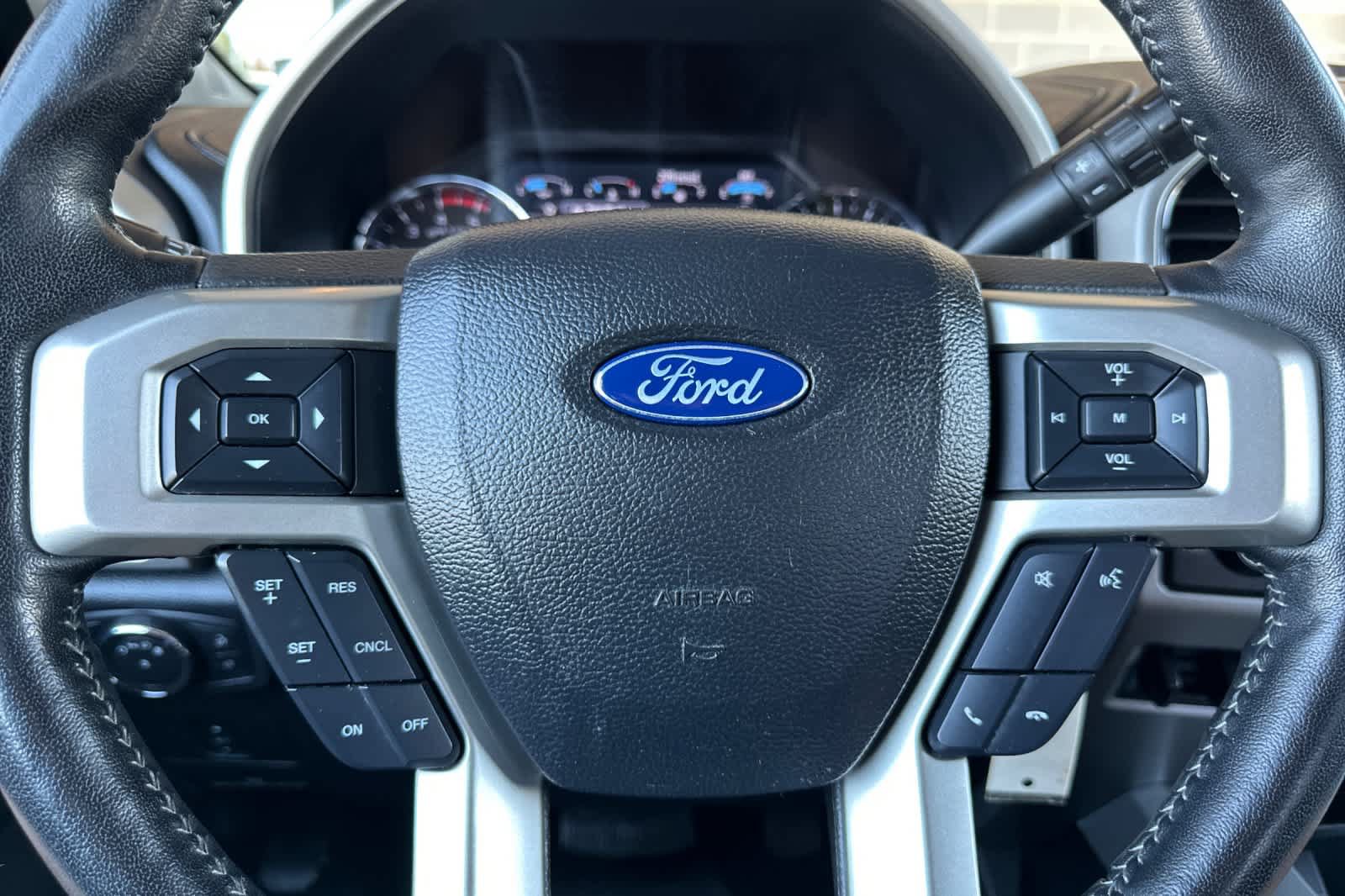 Certified 2021 Ford F250 Lariat w/ Lariat Value Package AWD/4WD image 22