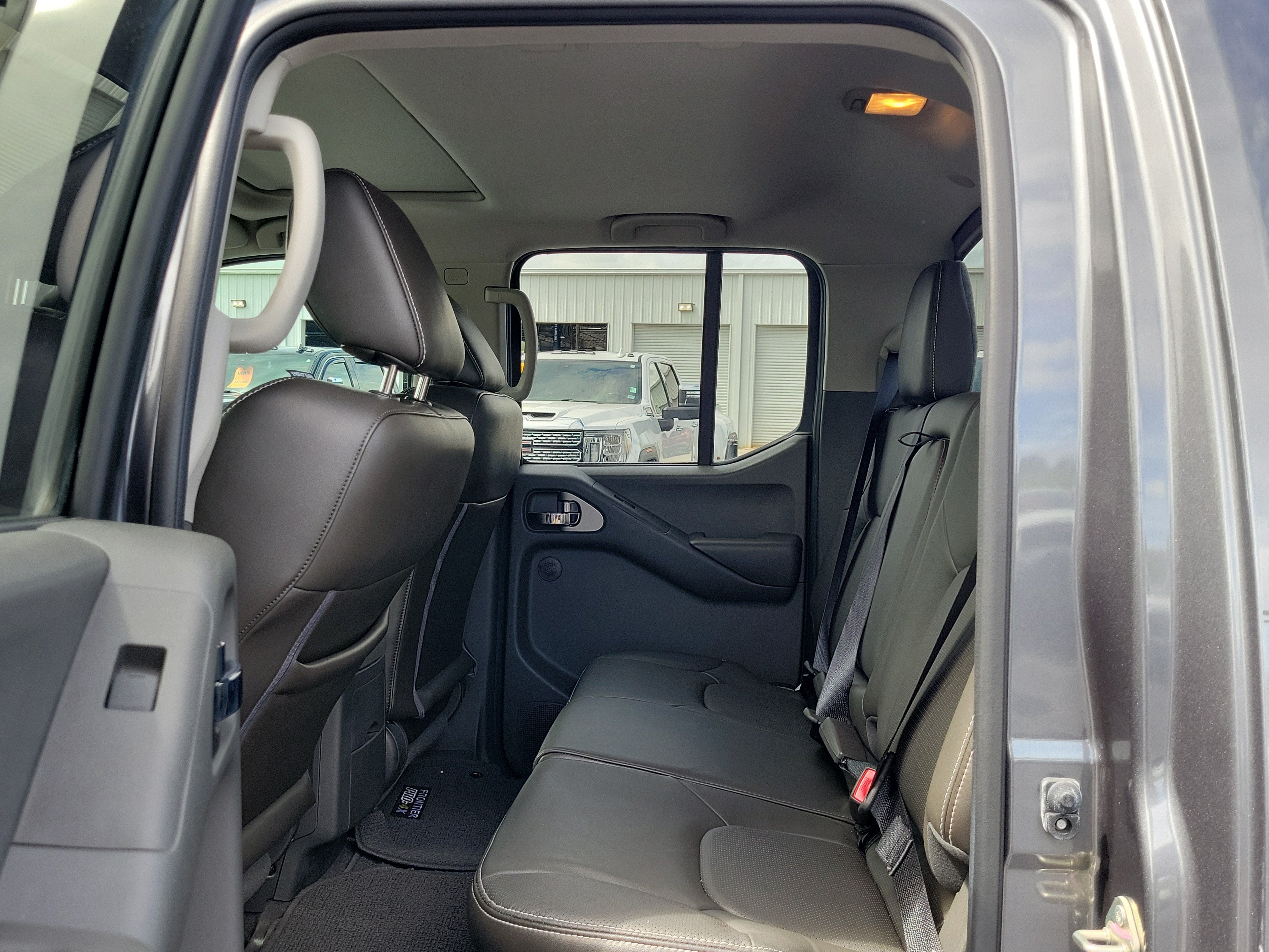 Used 2019 Nissan Frontier PRO-4X w/ Pro-4x Luxury Package AWD/4WD image 13