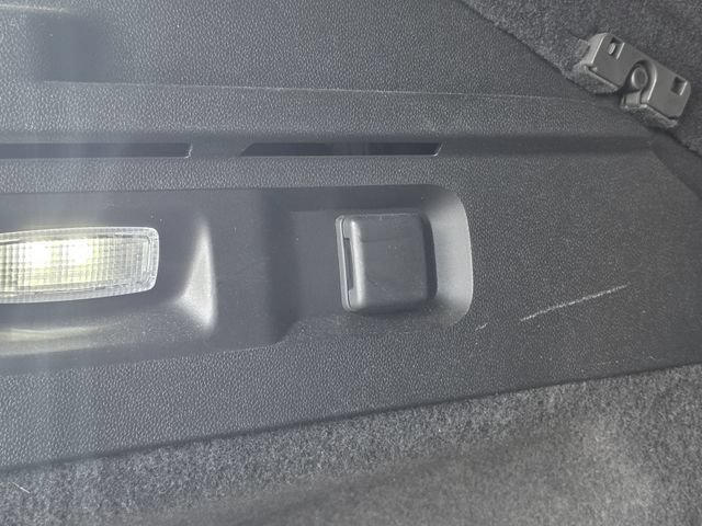 Used 2023 Buick Envision Avenir FWD image 33