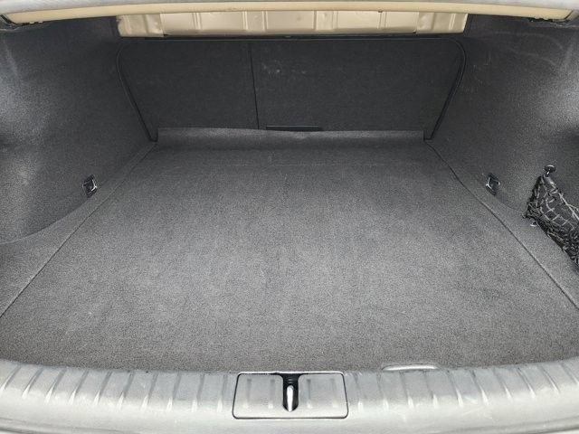 Used 2025 Genesis G70 2.5T image 33