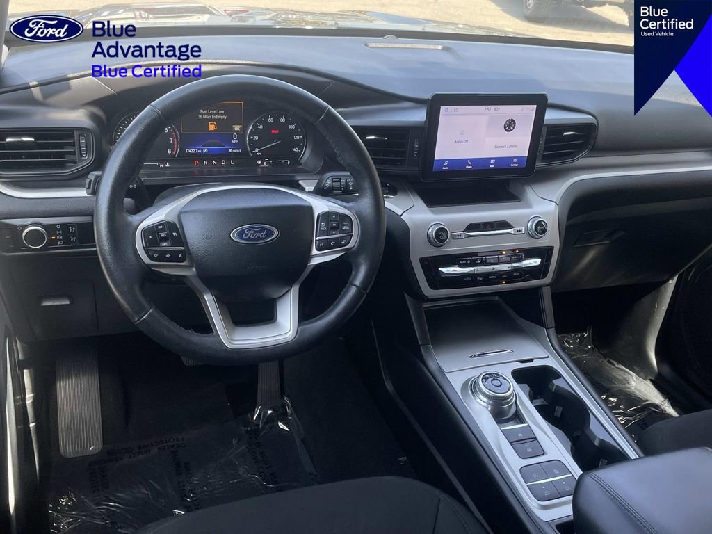 Certified 2023 Ford Explorer XLT RWD image 10