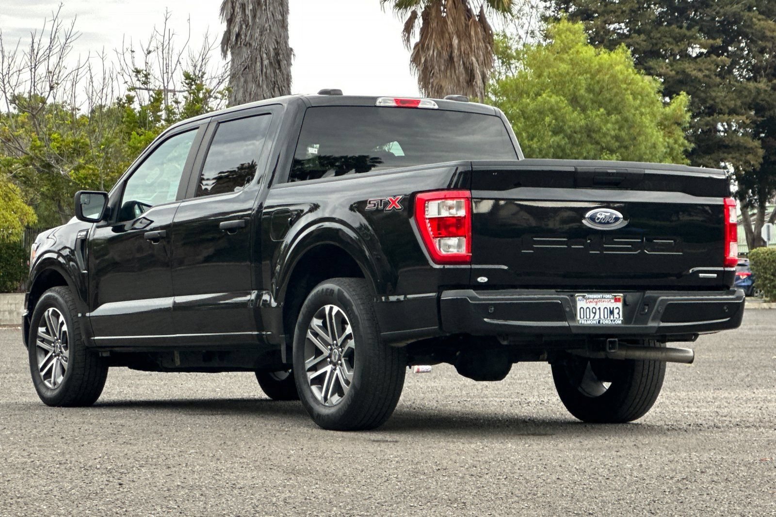Certified 2022 Ford F150 XL w/ STX Appearance Package RWD image 5