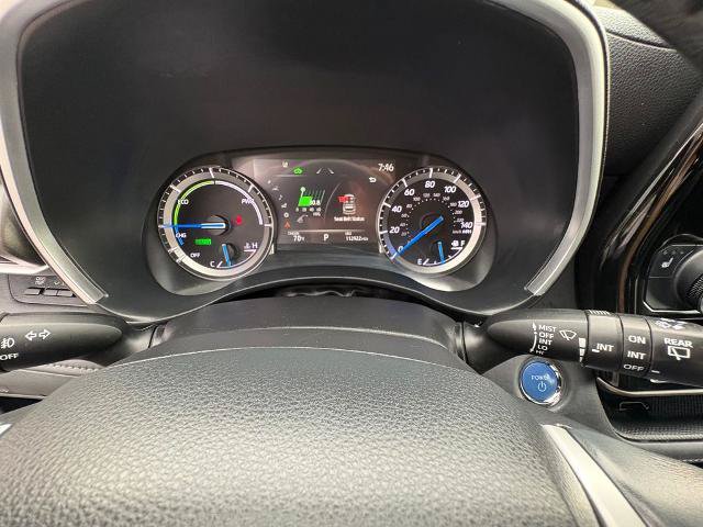 Used 2022 Toyota Highlander XLE AWD/4WD image 18