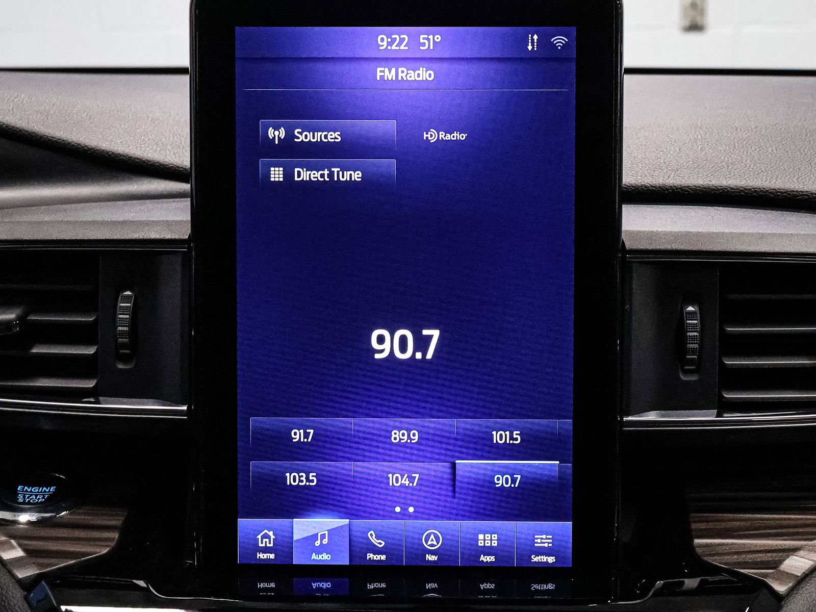 Certified 2023 Ford Explorer Limited w/ Limited Technology Package AWD/4WD image 28