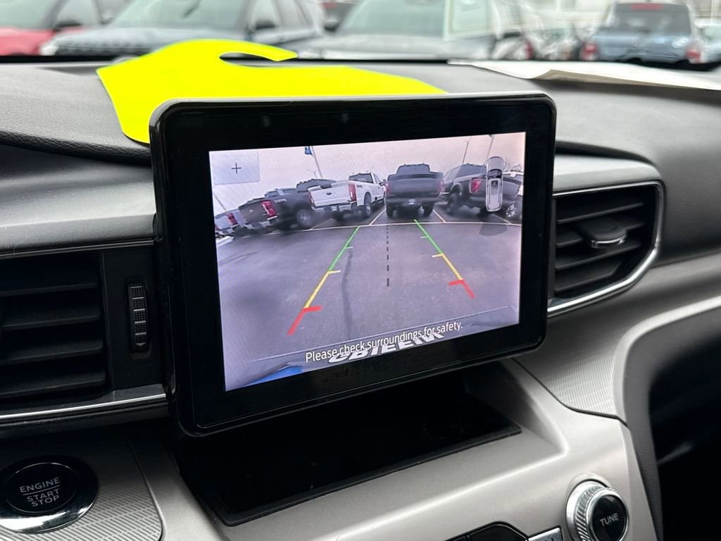 Certified 2022 Ford Explorer XLT w/ Equipment Group 202A image 23