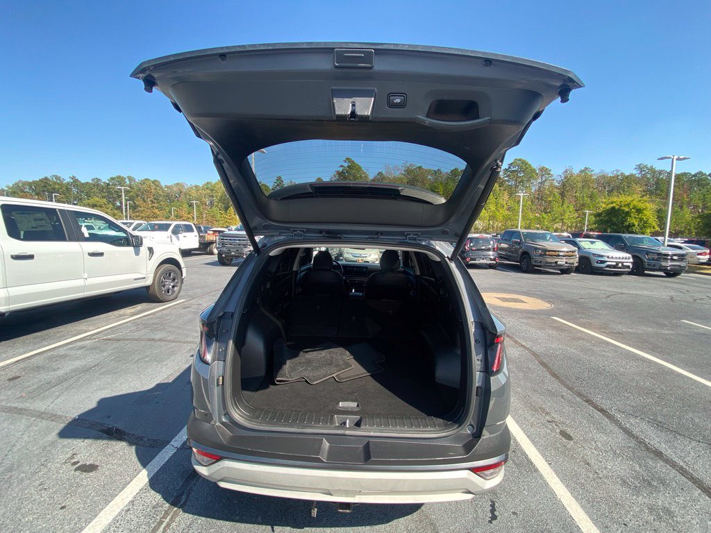 Used 2025 Hyundai Tucson SEL FWD image 29