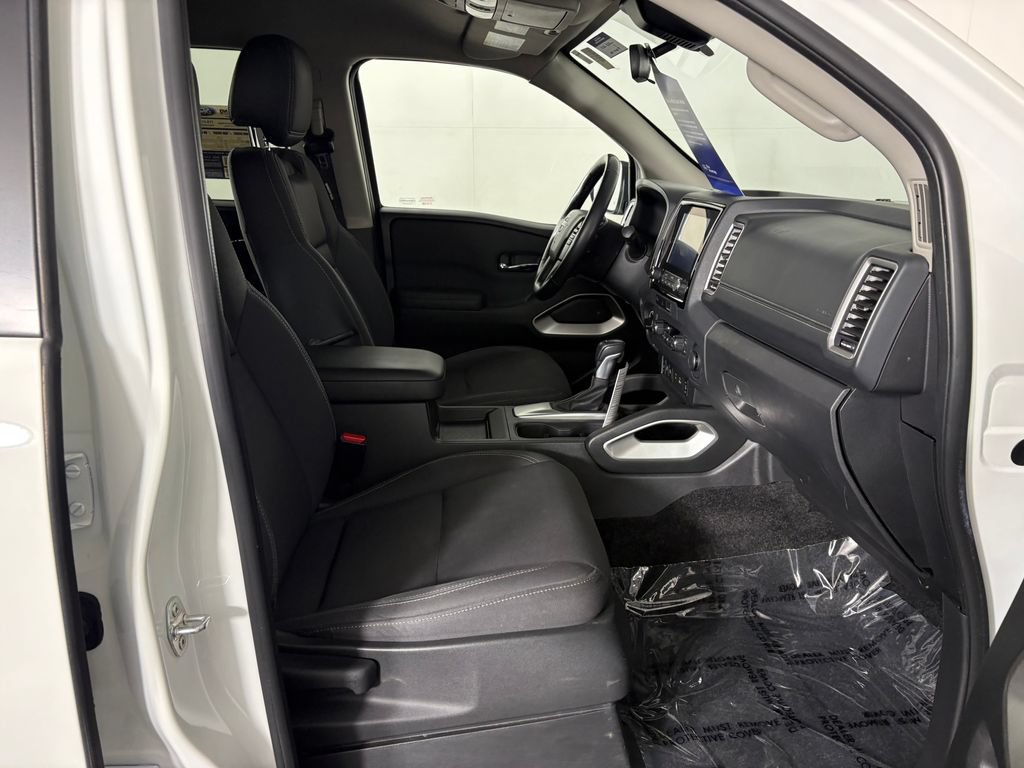Used 2024 Nissan Frontier SV w/ SV Convenience Package AWD/4WD image 35