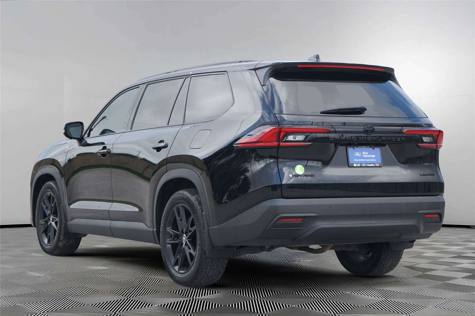 Used 2025 Toyota Grand Highlander AWD Hybrid image 6