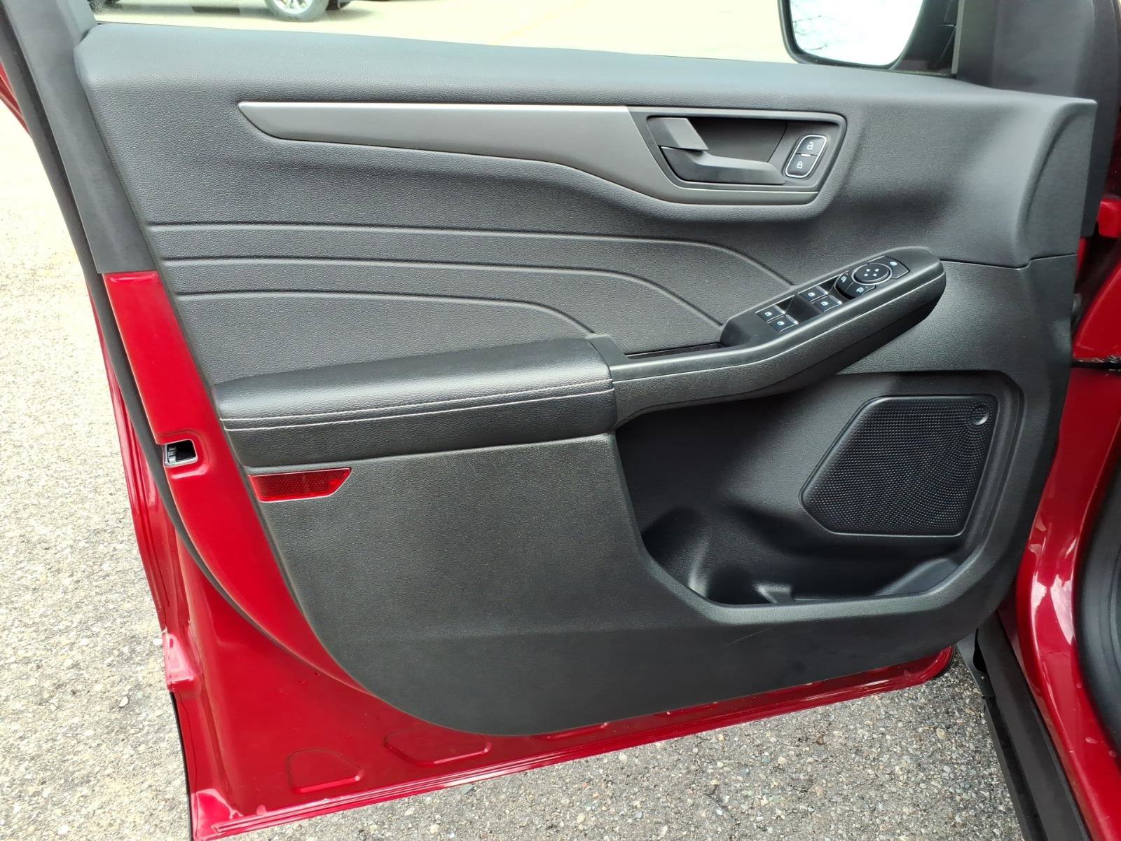 Certified 2023 Ford Escape Active w/ Cold Weather Package FWD image 15