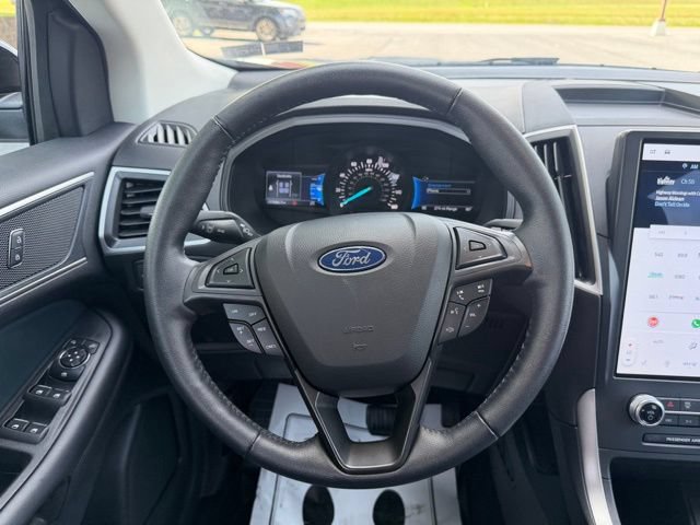 Certified 2022 Ford Edge SEL w/ Sport Appearance Package AWD/4WD image 16