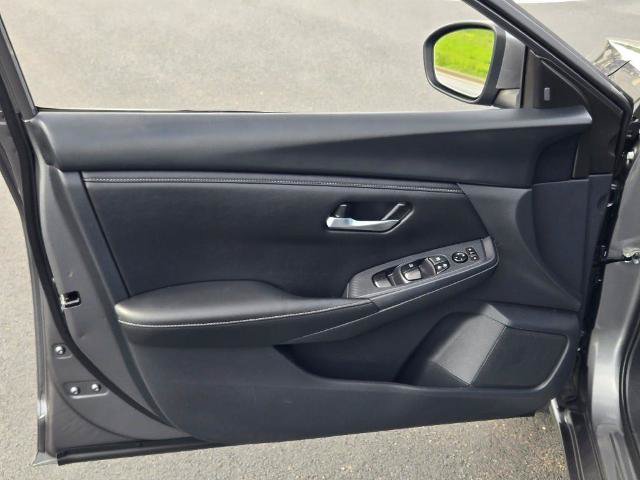 Used 2024 Nissan Sentra SV FWD image 18