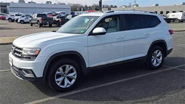Used 2018 Volkswagen Atlas SEL image 2
