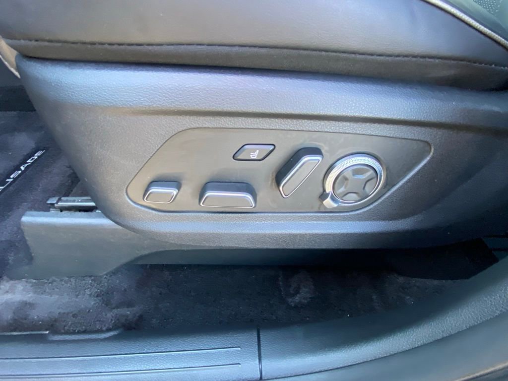 Used 2024 Hyundai Palisade Calligraphy image 10